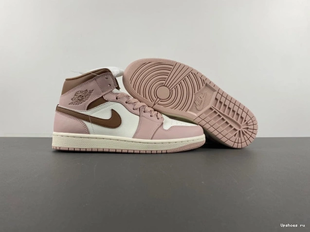 Jordan BQ6472-620 Air Mid  1 Feasts  0728
